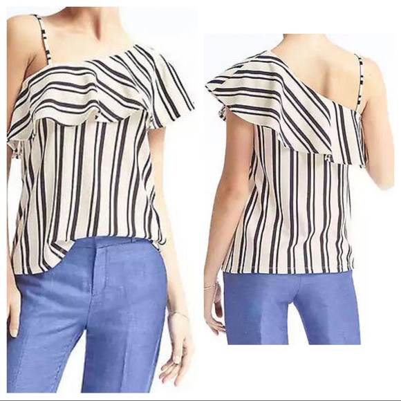 Banana Republic Tops - ⭐️4/$15⭐️Banana Republic Striped One Shoulder Top